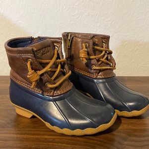Kids Sperry Saltwater Boot size 11